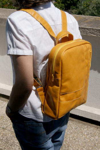 sac à dos cuir  jaune – Image 2