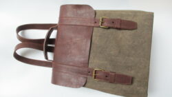 sac à dos cuir marron foncé et toile marron