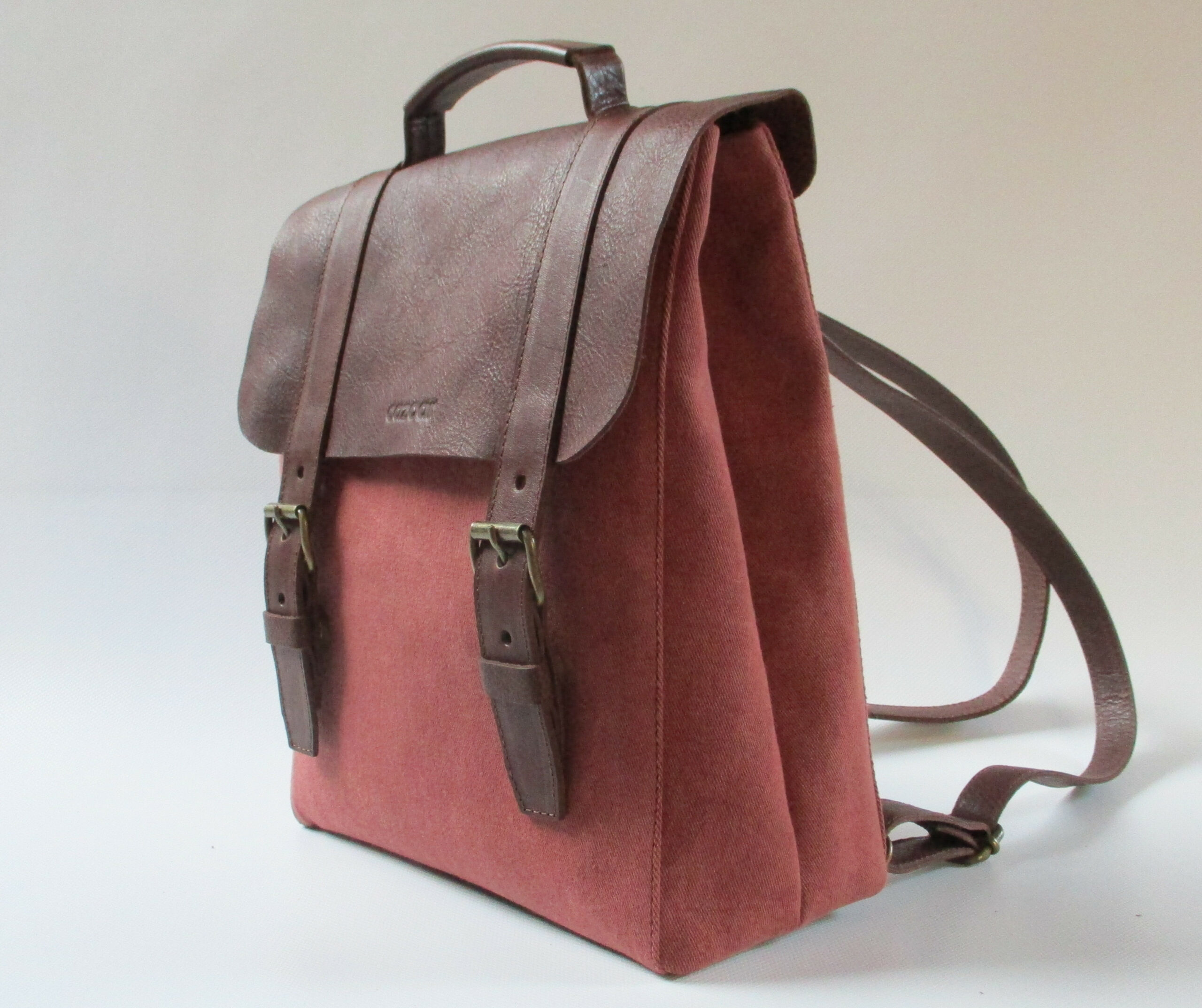 sac à dos cuir marron foncé et toile vieux rose